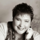 Lois Folla